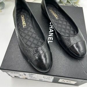 Women's Chanel quilted black lambskin ballet flat size 38.5 made in Italy